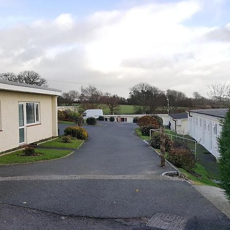 The Cardinals Hatt Ltd Motel Saltash Exterior foto